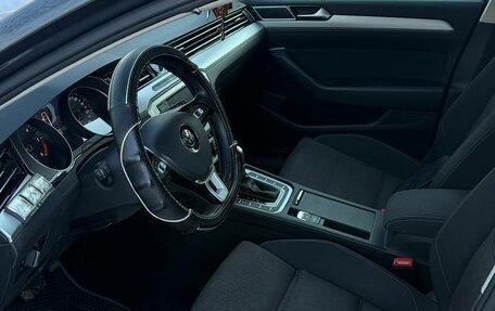 Volkswagen Passat B8 рестайлинг, 2016 год, 1 990 000 рублей, 16 фотография