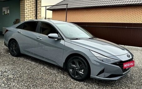 Hyundai Elantra, 2021 год, 1 680 000 рублей, 2 фотография