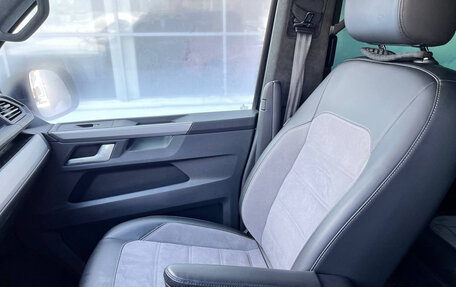 Volkswagen Multivan T6 рестайлинг, 2021 год, 6 620 000 рублей, 15 фотография