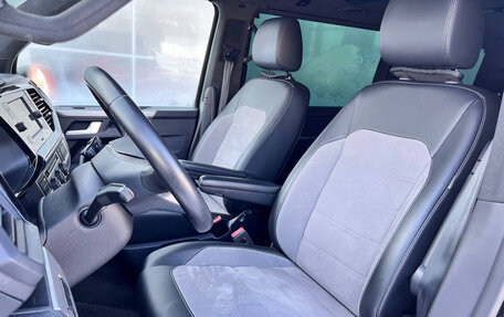 Volkswagen Multivan T6 рестайлинг, 2021 год, 6 620 000 рублей, 16 фотография