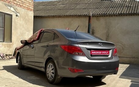 Hyundai Solaris II рестайлинг, 2016 год, 800 000 рублей, 1 фотография