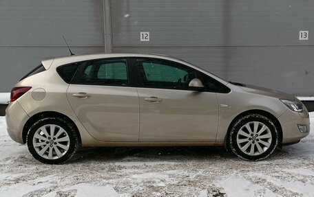 Opel Astra J, 2011 год, 549 000 рублей, 5 фотография