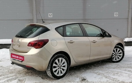 Opel Astra J, 2011 год, 549 000 рублей, 6 фотография