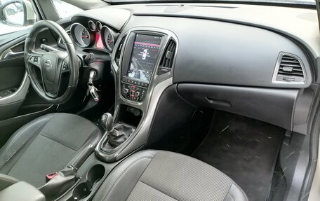 Opel Astra J, 2011 год, 549 000 рублей, 11 фотография