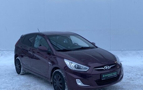 Hyundai Solaris II рестайлинг, 2013 год, 730 000 рублей, 3 фотография