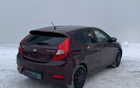 Hyundai Solaris II рестайлинг, 2013 год, 730 000 рублей, 5 фотография