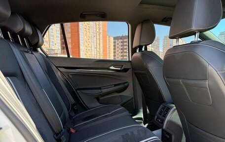 Volkswagen Golf VIII, 2021 год, 2 120 000 рублей, 10 фотография