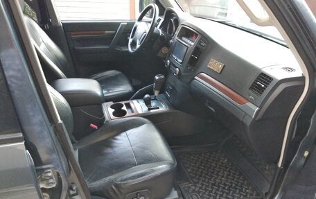 Mitsubishi Pajero IV, 2008 год, 2 000 000 рублей, 9 фотография