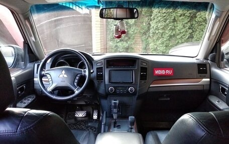 Mitsubishi Pajero IV, 2008 год, 2 000 000 рублей, 10 фотография