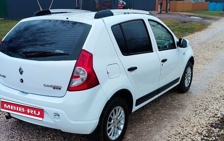 Renault Sandero I, 2010 год, 585 000 рублей, 2 фотография