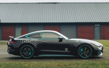 Mercedes-Benz AMG GT, 2025 год, 41 000 000 рублей, 3 фотография