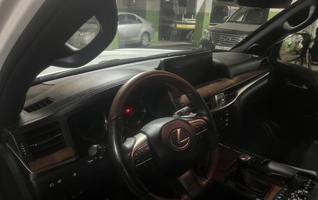 Lexus LX III, 2018 год, 9 850 000 рублей, 14 фотография