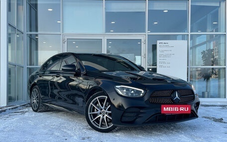 Mercedes-Benz E-Класс, 2021 год, 4 990 000 рублей, 7 фотография