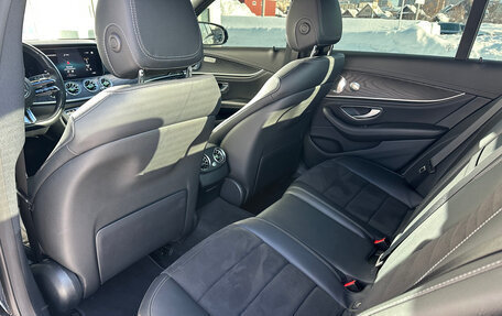 Mercedes-Benz E-Класс, 2021 год, 4 990 000 рублей, 34 фотография