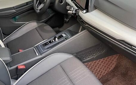 Volkswagen Golf VIII, 2022 год, 1 343 000 рублей, 8 фотография