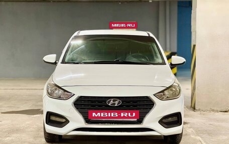 Hyundai Solaris II рестайлинг, 2018 год, 649 000 рублей, 3 фотография