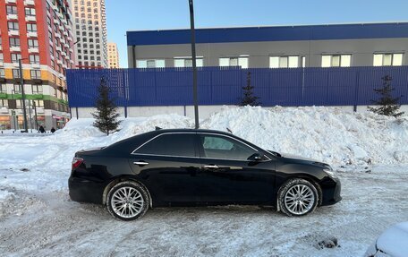 Toyota Camry, 2017 год, 2 270 000 рублей, 2 фотография