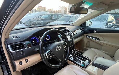 Toyota Camry, 2017 год, 2 270 000 рублей, 7 фотография