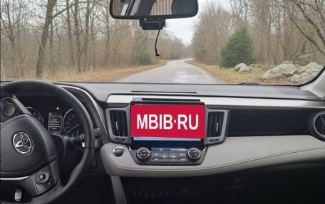 Toyota RAV4, 2016 год, 3 100 000 рублей, 5 фотография