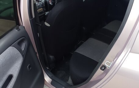 Toyota Vitz, 2000 год, 400 000 рублей, 2 фотография