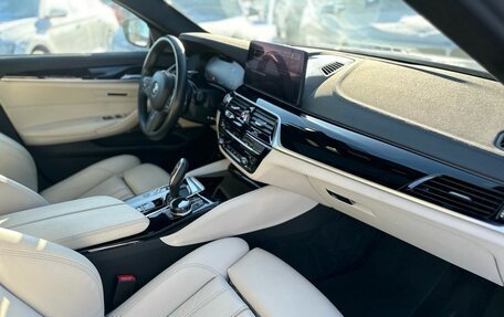 BMW 5 серия, 2021 год, 6 300 000 рублей, 19 фотография