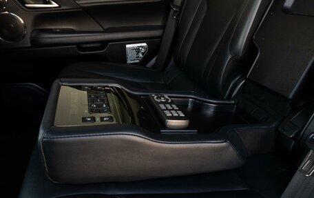 Lexus LX III, 2020 год, 9 660 000 рублей, 32 фотография