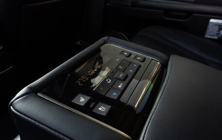 Lexus LX III, 2020 год, 9 660 000 рублей, 33 фотография