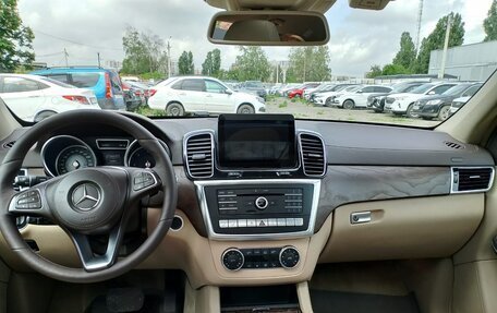 Mercedes-Benz GLS, 2017 год, 4 236 654 рублей, 12 фотография