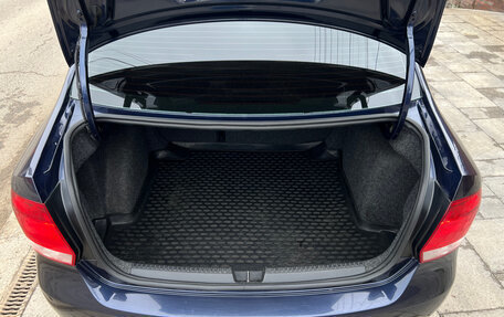 Volkswagen Polo VI (EU Market), 2013 год, 900 000 рублей, 19 фотография