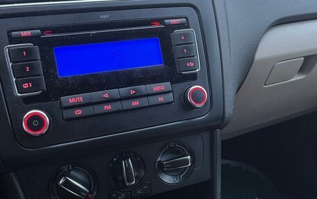 Volkswagen Polo VI (EU Market), 2012 год, 878 000 рублей, 13 фотография