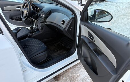 Chevrolet Cruze II, 2013 год, 640 000 рублей, 18 фотография