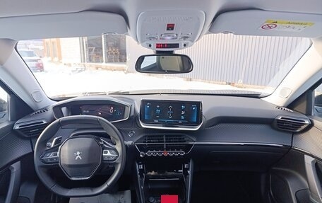 Peugeot 2008 II, 2021 год, 1 748 000 рублей, 7 фотография