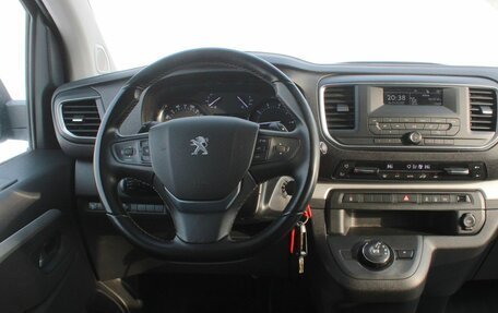 Peugeot Traveller I, 2021 год, 2 795 000 рублей, 10 фотография