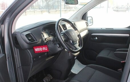 Peugeot Traveller I, 2021 год, 2 795 000 рублей, 11 фотография