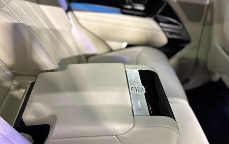 Land Rover Range Rover IV рестайлинг, 2023 год, 8 600 000 рублей, 9 фотография