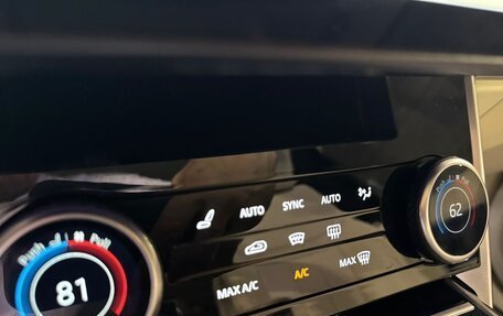 Land Rover Range Rover IV рестайлинг, 2023 год, 8 600 000 рублей, 12 фотография