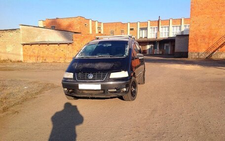 Volkswagen Sharan I рестайлинг, 2004 год, 349 000 рублей, 1 фотография
