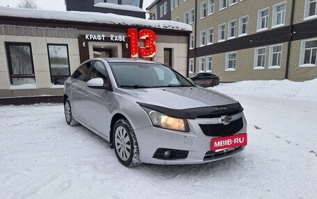 Chevrolet Cruze II, 2010 год, 565 000 рублей, 2 фотография