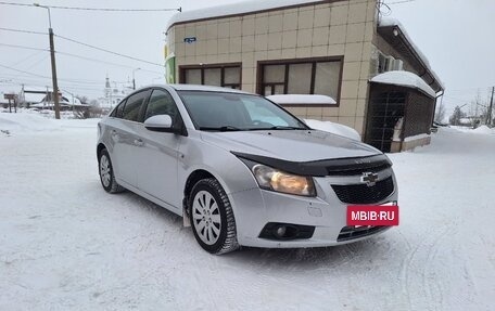 Chevrolet Cruze II, 2010 год, 565 000 рублей, 6 фотография