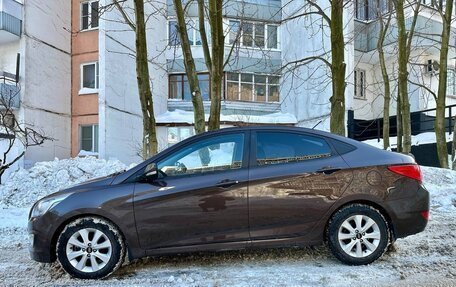 Hyundai Solaris II рестайлинг, 2016 год, 925 000 рублей, 3 фотография