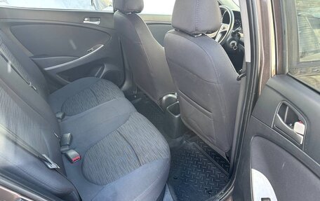 Hyundai Solaris II рестайлинг, 2016 год, 925 000 рублей, 19 фотография