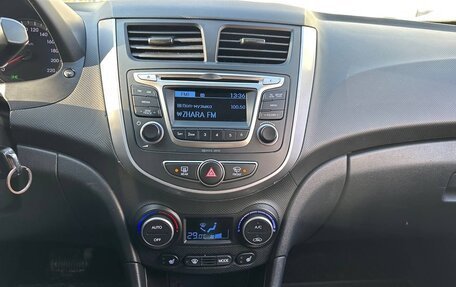 Hyundai Solaris II рестайлинг, 2016 год, 925 000 рублей, 20 фотография