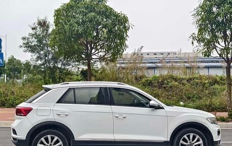 Volkswagen T-Roc I, 2021 год, 1 293 000 рублей, 6 фотография