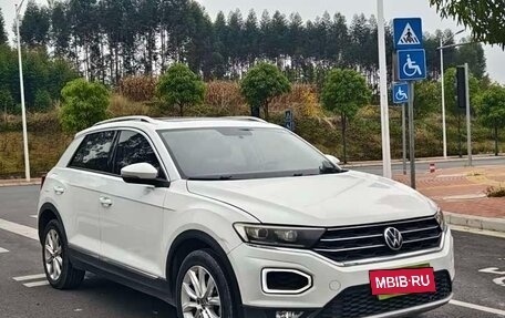 Volkswagen T-Roc I, 2021 год, 1 293 000 рублей, 3 фотография