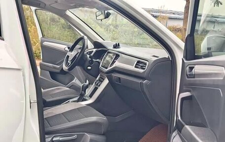 Volkswagen T-Roc I, 2021 год, 1 293 000 рублей, 9 фотография