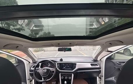 Volkswagen T-Roc I, 2021 год, 1 293 000 рублей, 15 фотография