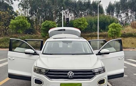 Volkswagen T-Roc I, 2021 год, 1 293 000 рублей, 14 фотография