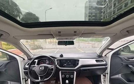 Volkswagen T-Roc I, 2021 год, 1 293 000 рублей, 16 фотография