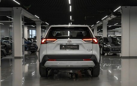 Toyota RAV4, 2025 год, 4 200 000 рублей, 6 фотография