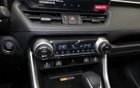 Toyota RAV4, 2025 год, 4 200 000 рублей, 19 фотография